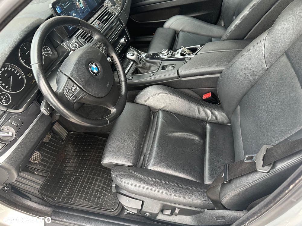 BMW Seria 5 520d Luxury Line - 7
