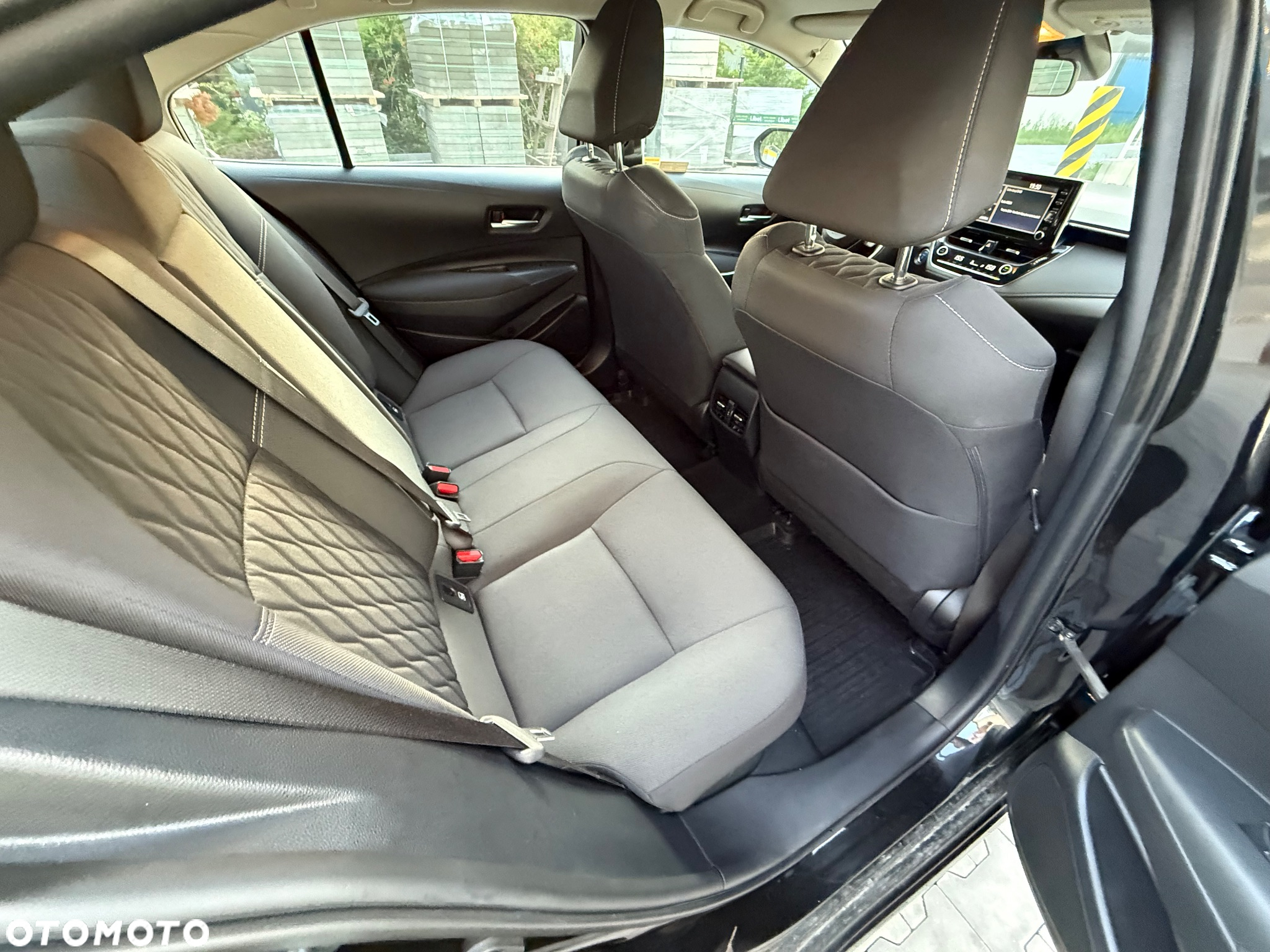 Toyota Corolla 1.8 Hybrid GPF Comfort - 18