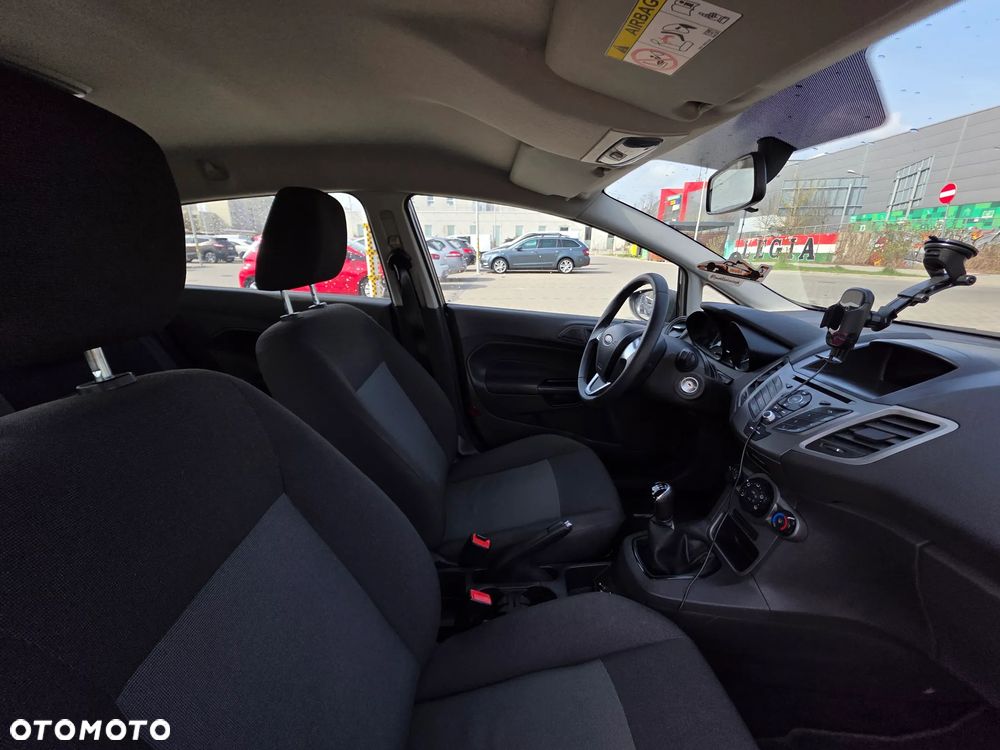 Ford Fiesta - 13