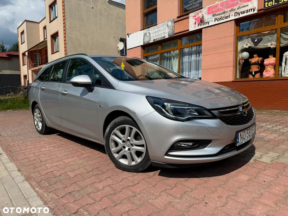 Opel Astra 1.6 CDTI Dynamic - 9