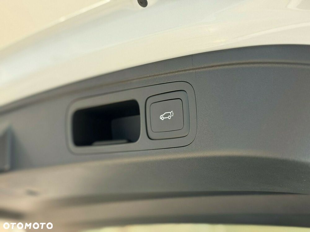 MG HS 1.5 T-GDI Exclusive DCT - 22