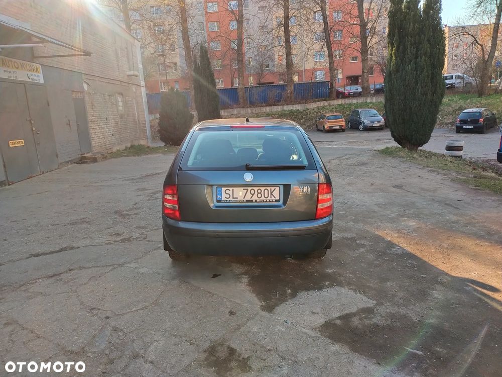 Skoda Fabia 1.4 16V Fresh - 6