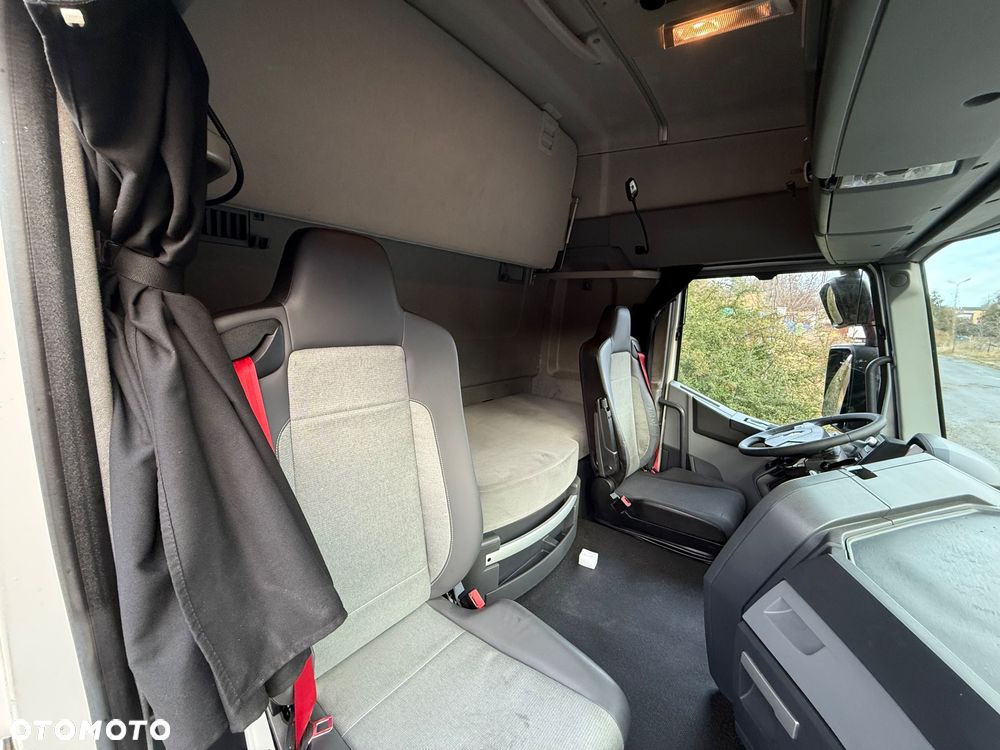 Renault T480 *SLEPPER CAB* KLIMA POSTOJOWA* NOWE SPRZĘGŁO* 315/70* 2 BAKI* Z Francji - 23