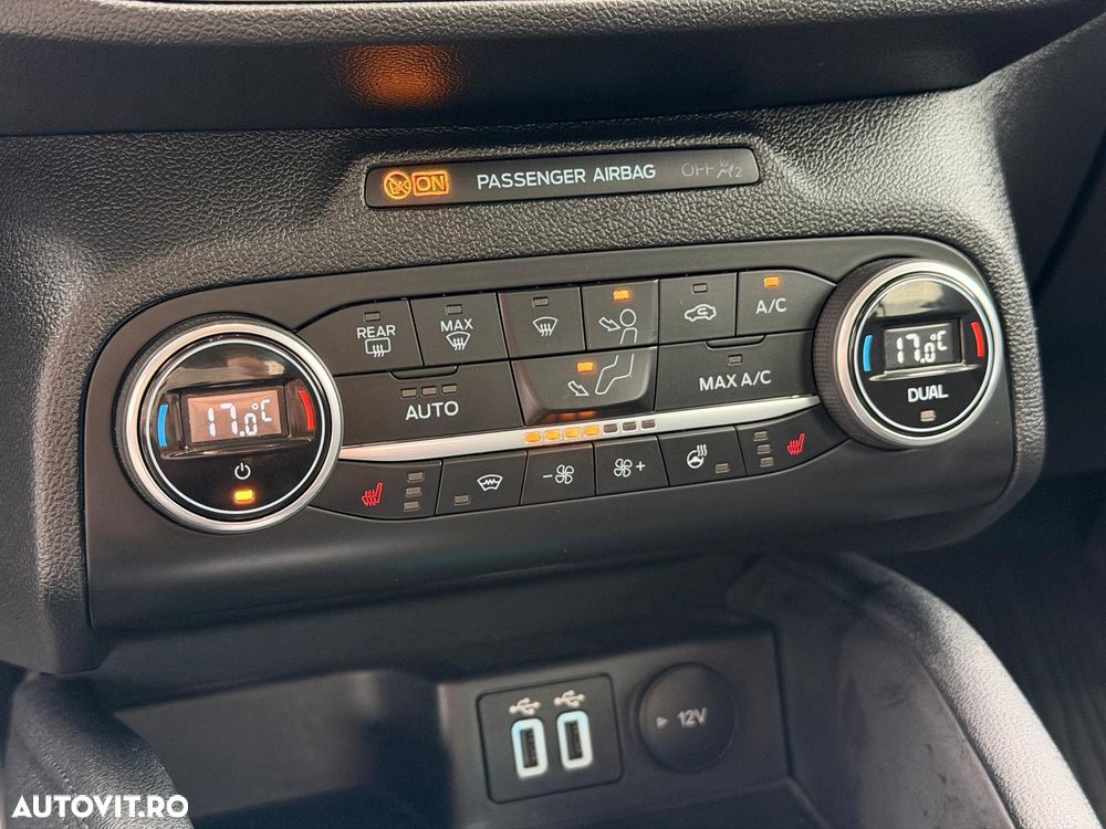 Ford Focus 2.0 EcoBlue Titanium - 22