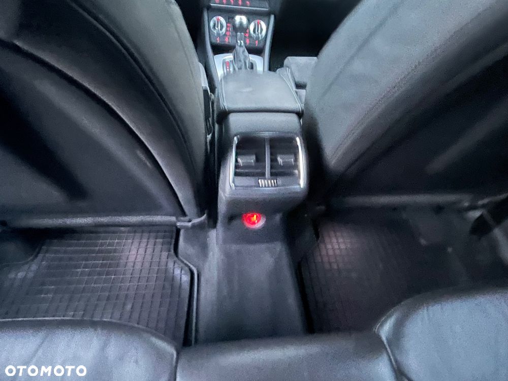 Audi Q3 2.0 TDI Quattro Prime Line S tronic - 25