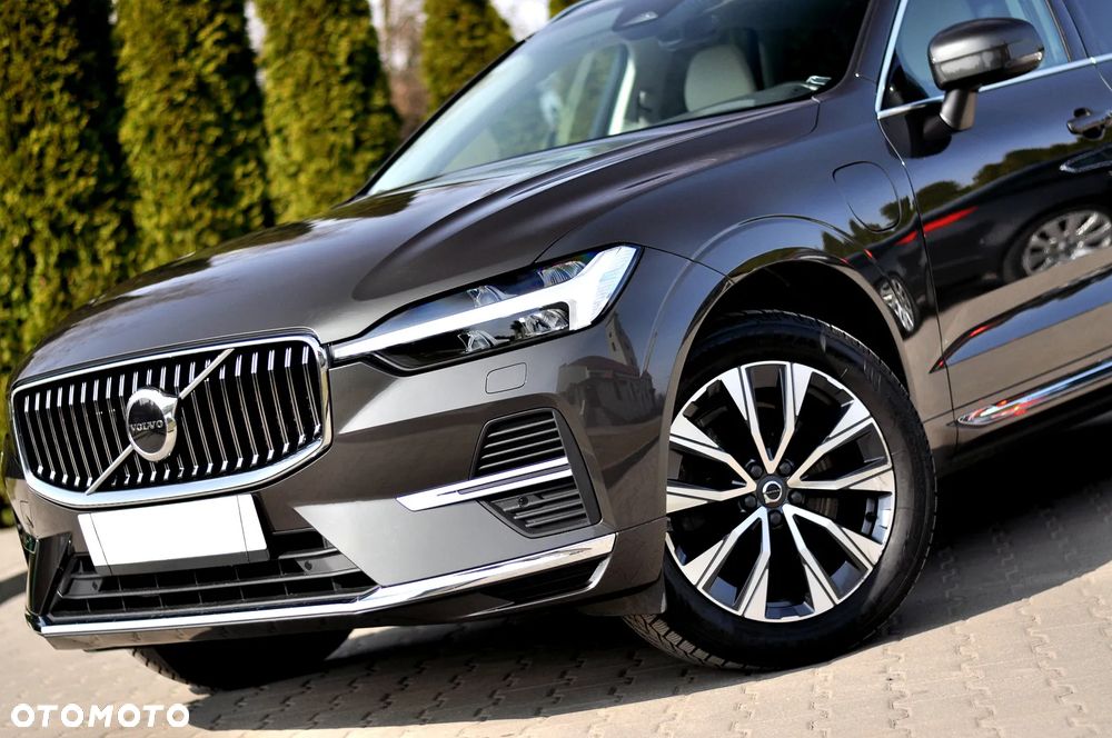 Volvo XC 60 T6 AWD Recharge Geartronic Inscription - 9