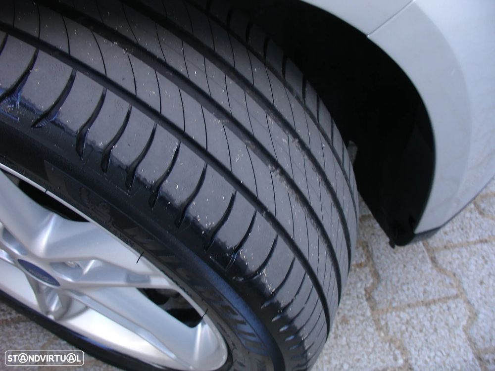 Ford Focus 1.5 TDCi Titanium - 16