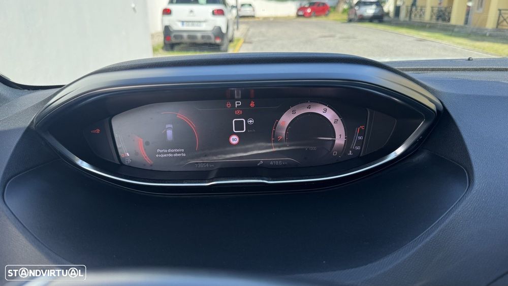 Peugeot 3008 1.2 PureTech GT EAT8 - 18