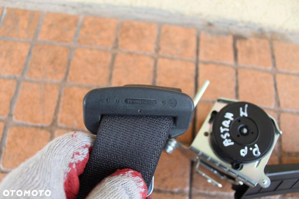 PAS BEZPIECZEŃSTWA PRAWY PRZÓD OPEL ASTRA H - 4