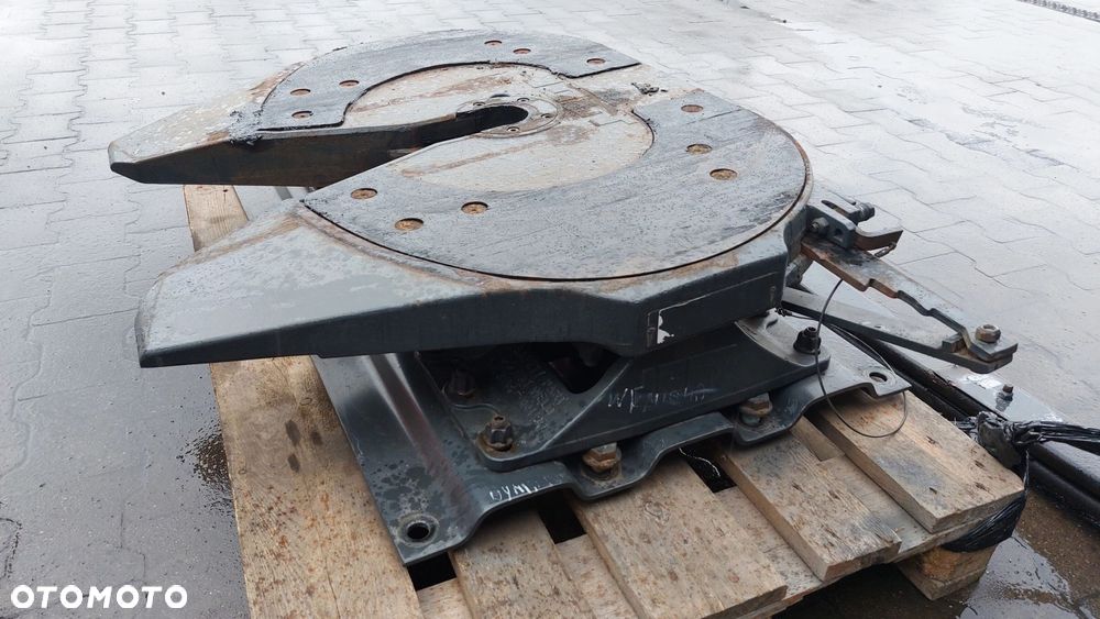 MERCEDES ACTROS MP4 SIODŁO WYSOKIE PŁYTA FALISTA 23CM - 1