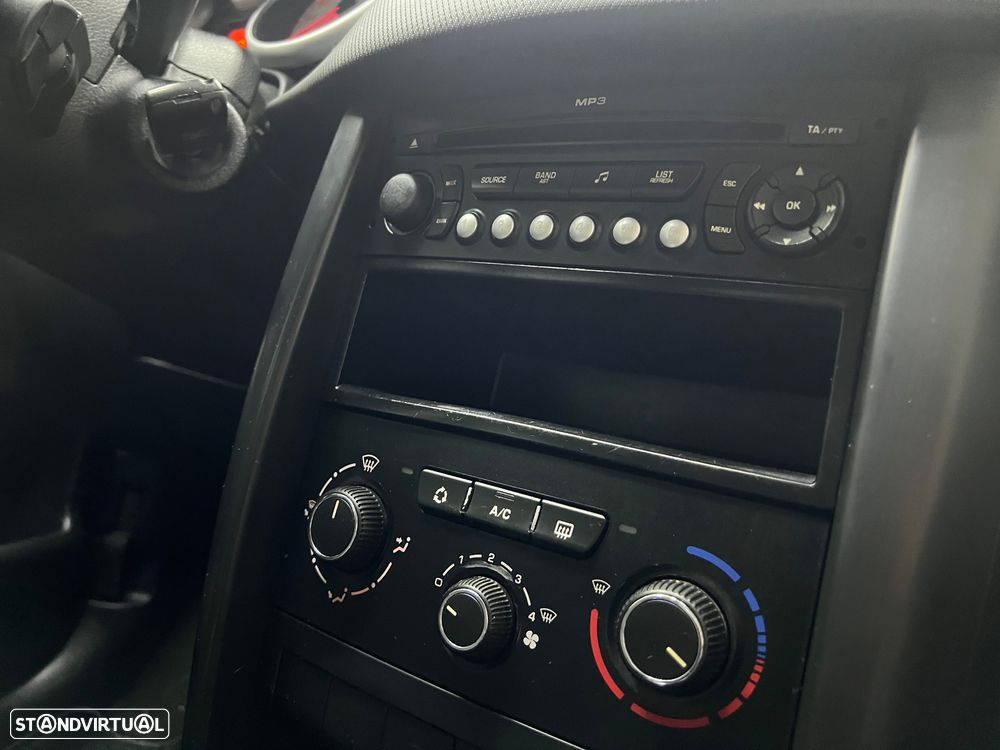 Peugeot 207 1.4 16V Open - 10