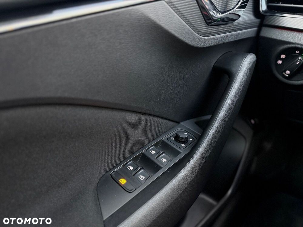 Skoda Kamiq 1.5 TSI Monte Carlo DSG - 24