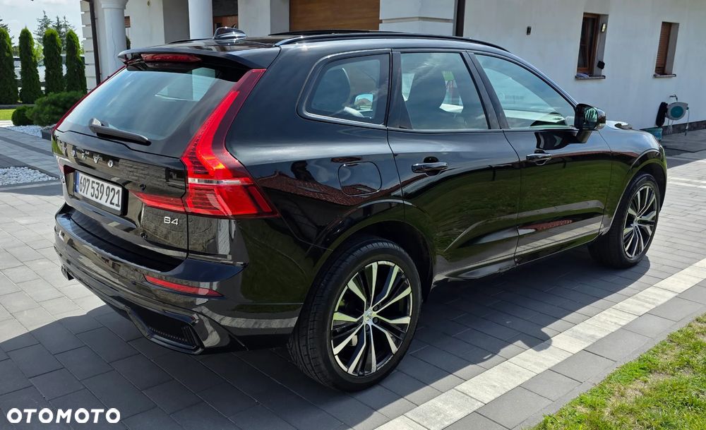 Volvo XC 60 B4 D Ultimate Dark - 5