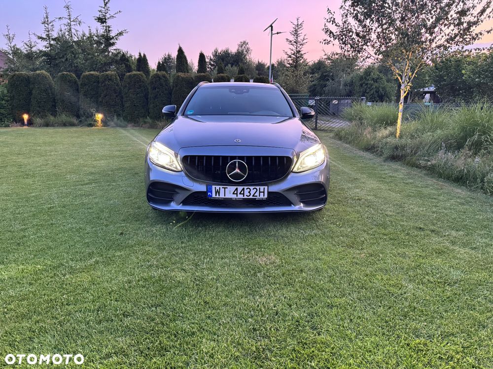 Mercedes-Benz Klasa C 200 T 9G-TRONIC AMG Line - 13
