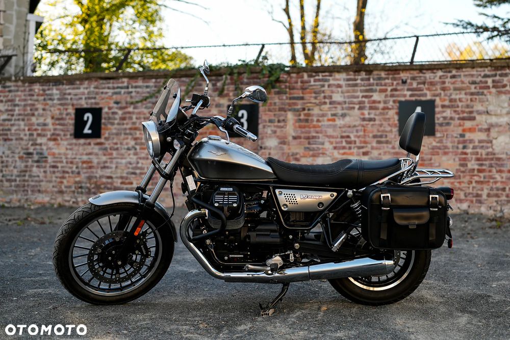 Moto Guzzi V9 - 16