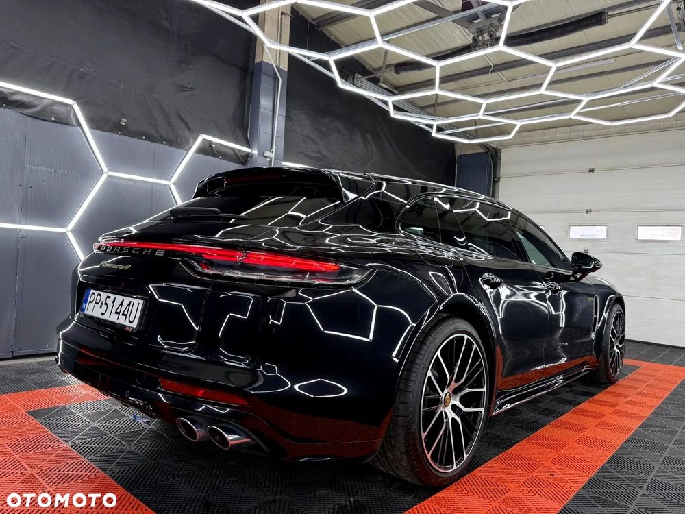 Porsche Panamera - 11