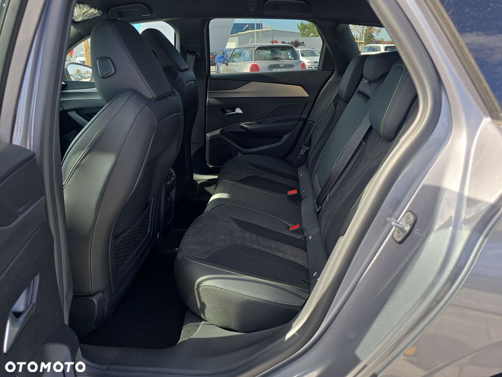 Peugeot 308 1.5 BlueHDi GT Exclusive S EAT8 - 13