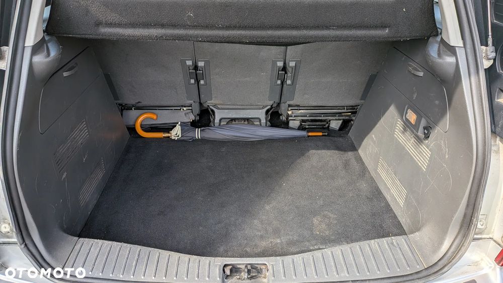 Ford C-MAX 1.6 TDCi Ambiente - 15