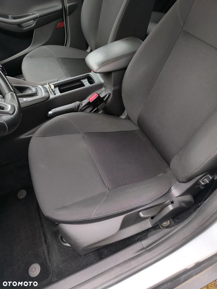 Ford Focus 1.5 EcoBlue Trend - 6