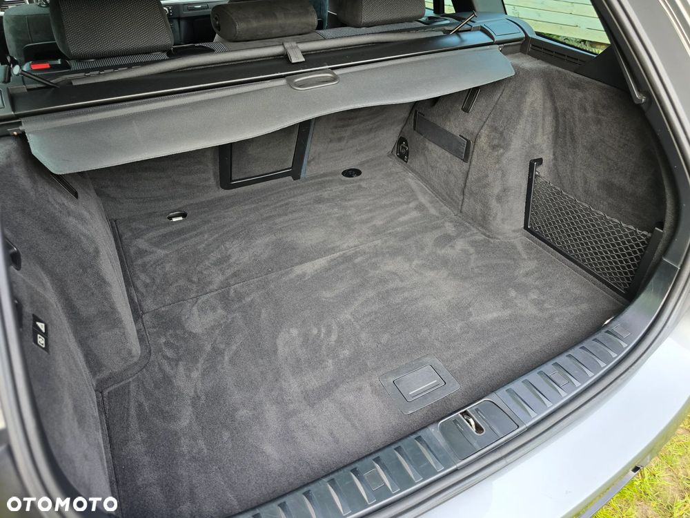 BMW Seria 3 320d Efficient Dynamics Sport Line - 29
