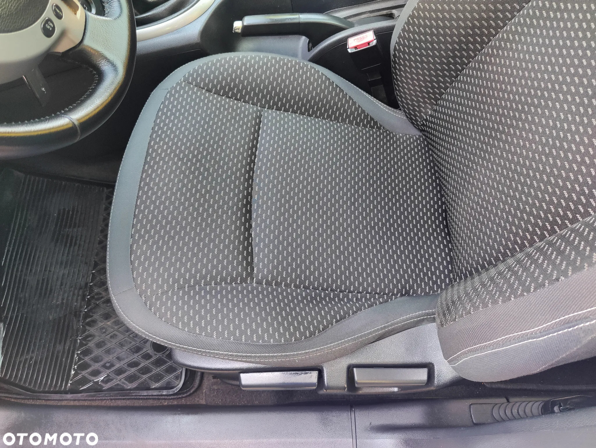 Nissan Qashqai 2.0 dCi DPF tekna - 13