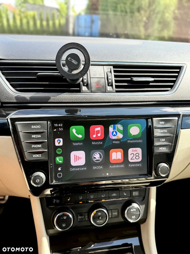 Skoda Superb 2.0 TDI L&K - 6