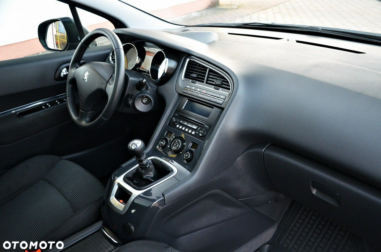 Peugeot 5008 - 22