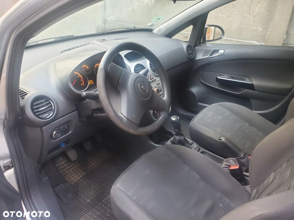 Opel Corsa - 7