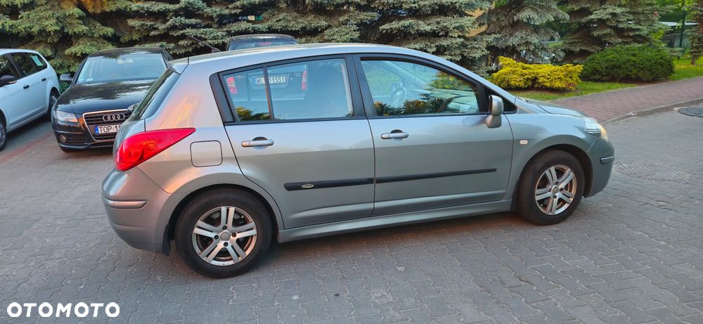 Nissan Tiida 1.6 Acenta - 6