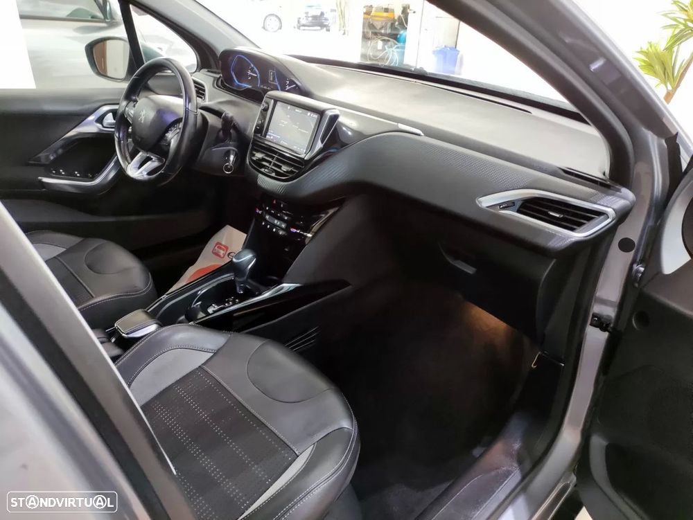 Peugeot 2008 PureTech 110 Stop&Start EAT6 Allure - 27