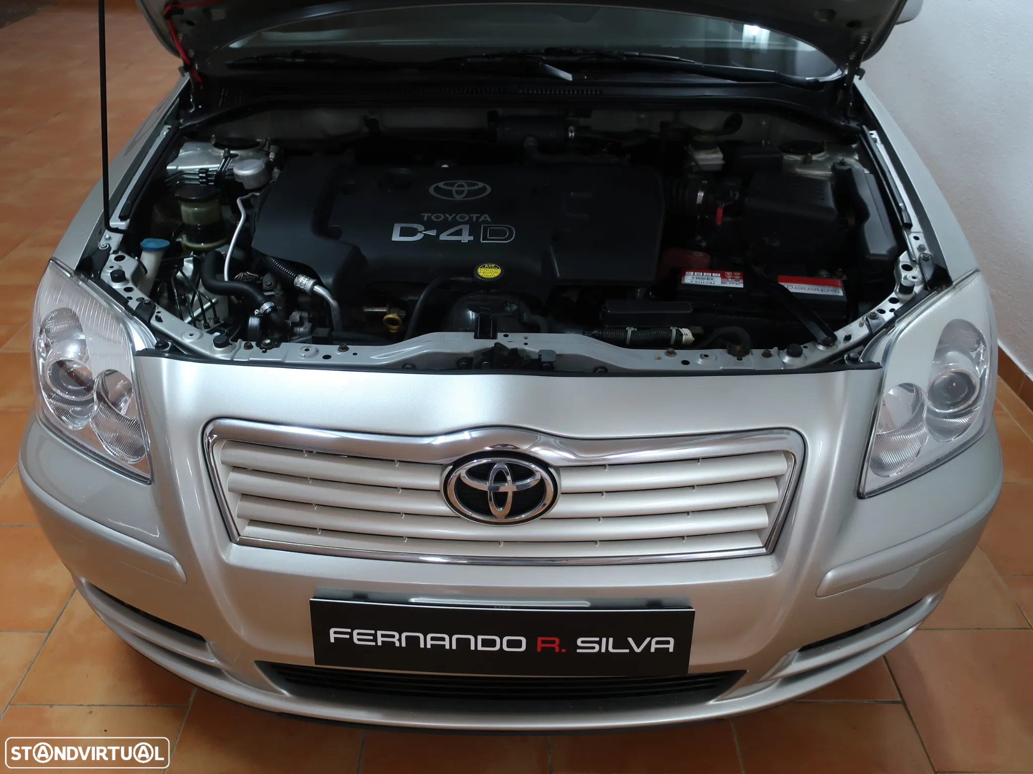Toyota Avensis SD 2.0 D-4D Sol - 4