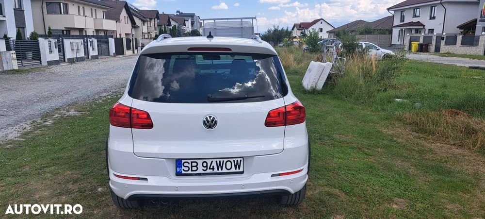 Volkswagen Tiguan - 5