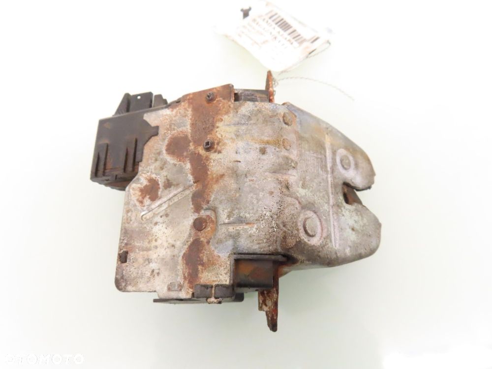 ZAMEK KLAPY MERCEDES W203 - 4