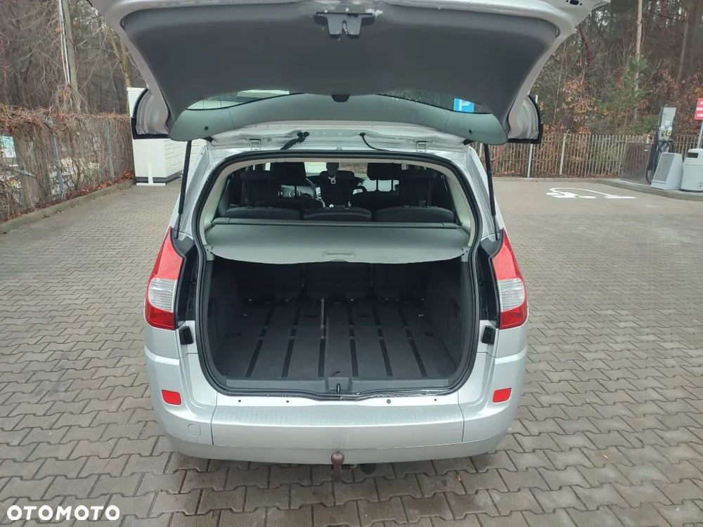 Renault Grand Scenic Gr 2.0 Confort Authentique - 29