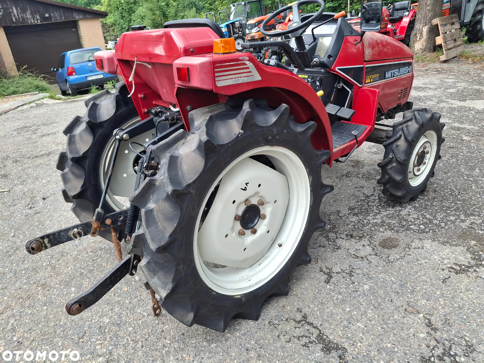 Mitsubishi Mt205 - 5