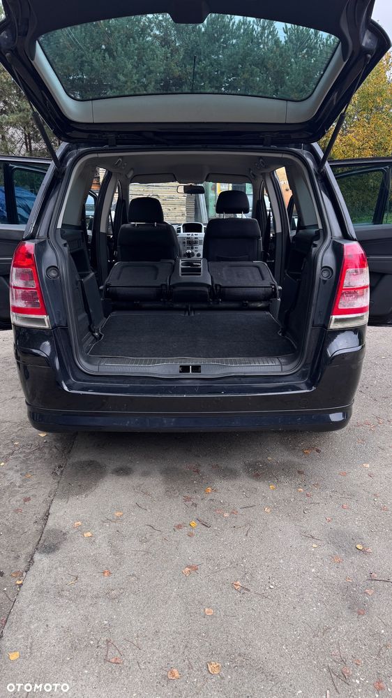 Opel Zafira - 15