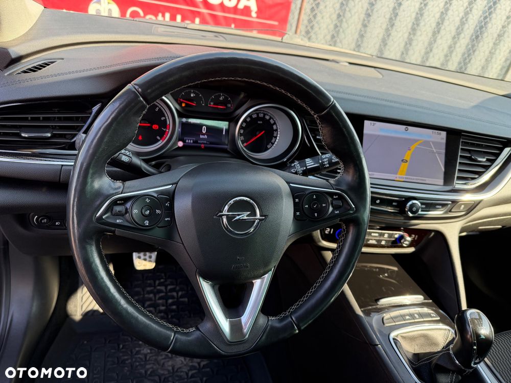 Opel Insignia - 21