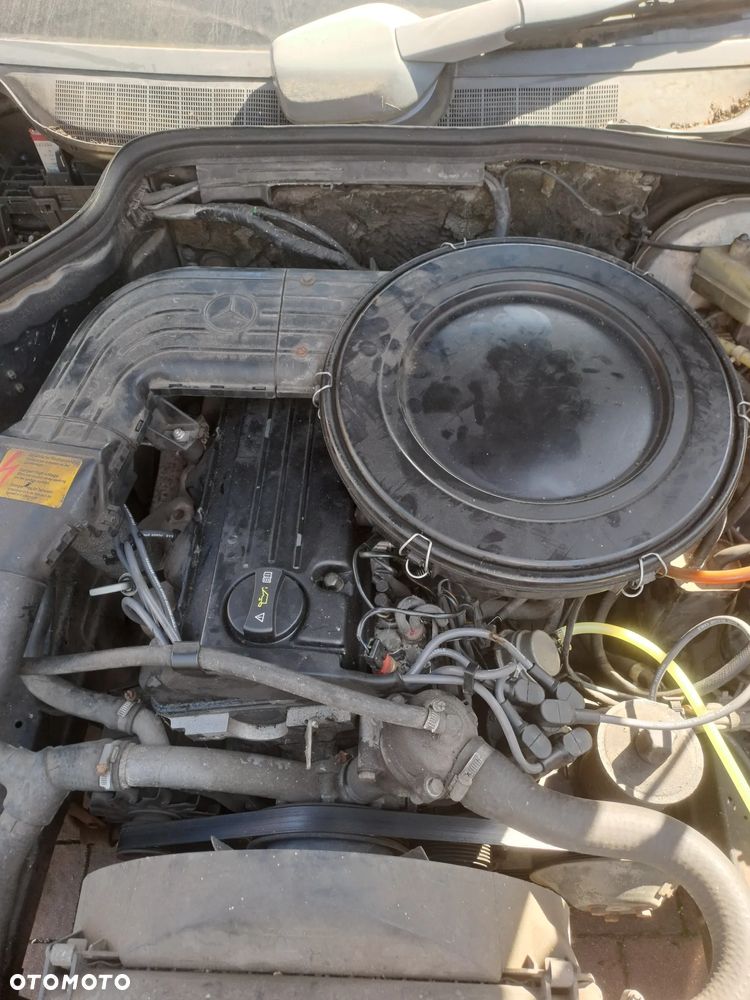 Mercedes-Benz W201 (190) - 7