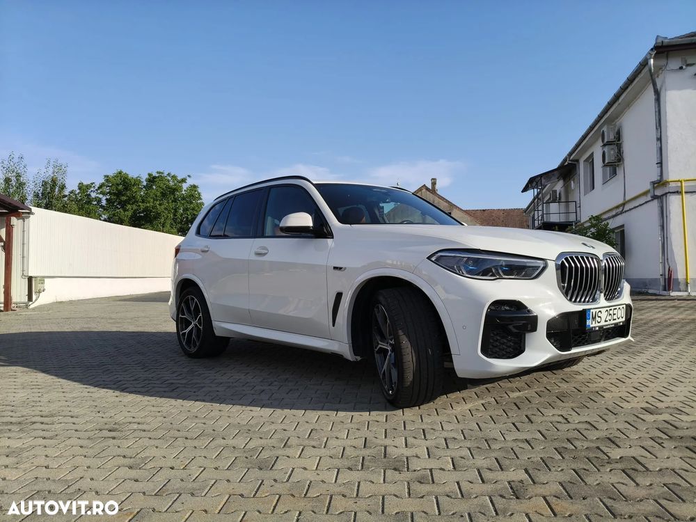 BMW X5 2021 — imagine 4