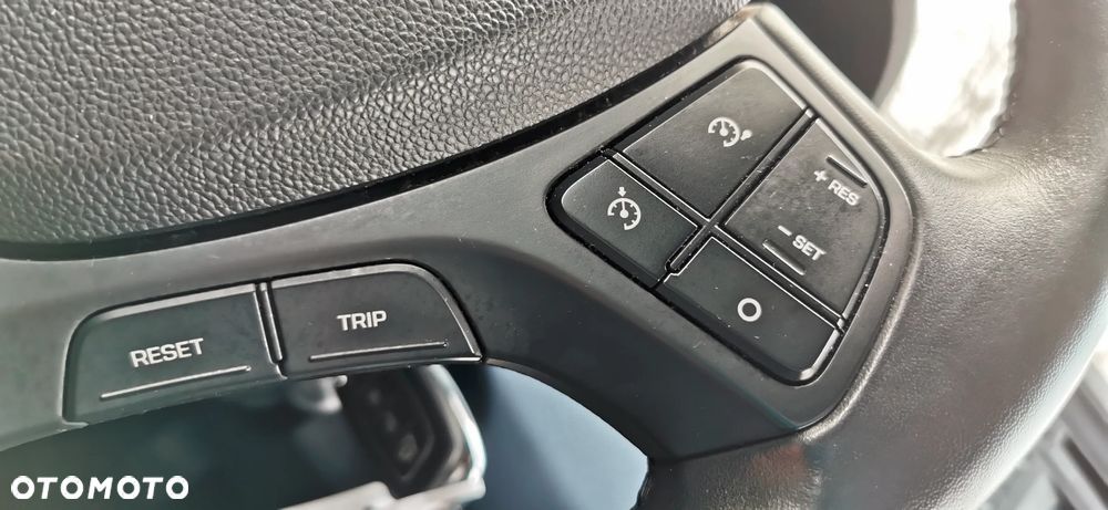 Hyundai i10 1.2 Fifa World Cup Edition - 4