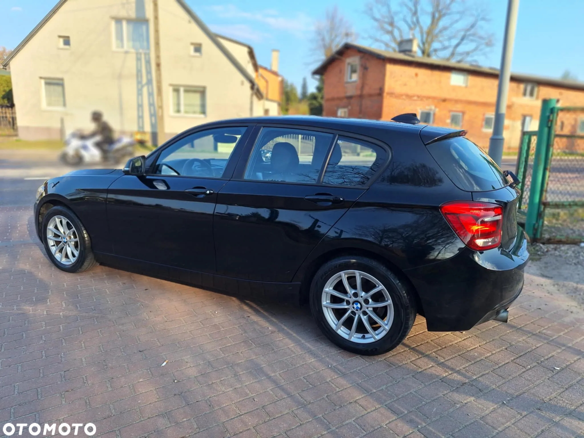 BMW Seria 1 116d DPF - 11