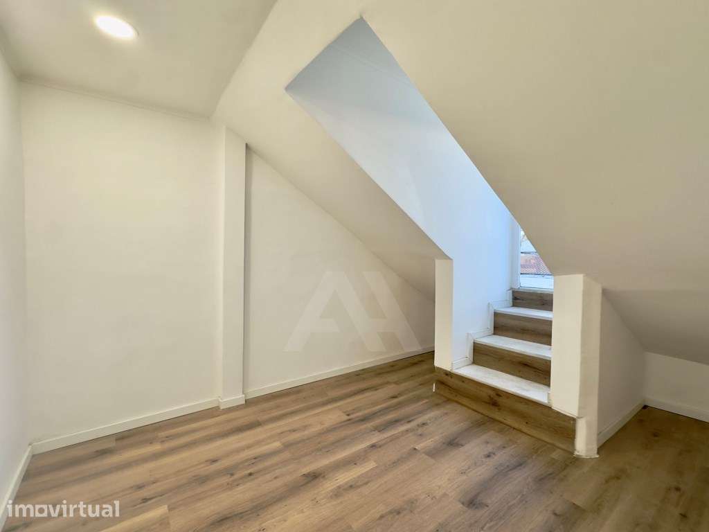 Apartamento T3 com varanda em Estrela, Lisboa - Grande imagem: 3/22