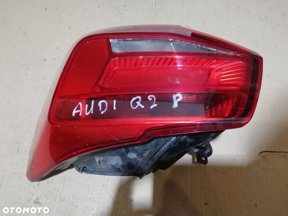 AUDI Q2 LAMPA PRAWY TYŁ 81A945070C