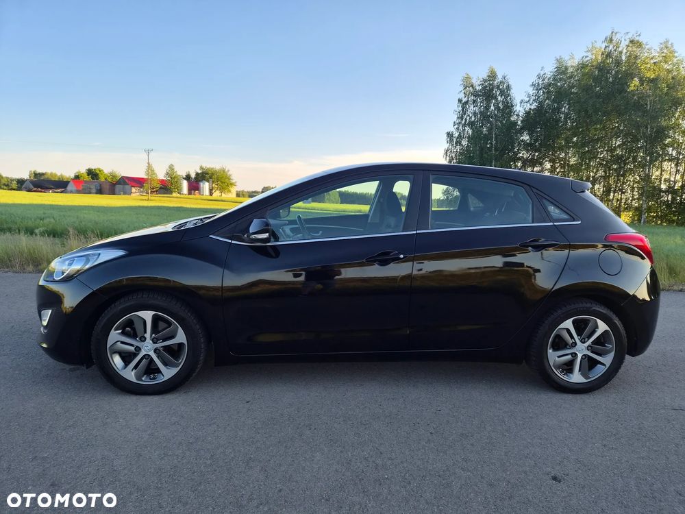 Hyundai i30 blue 1.6 CRDi Classic Navigation - 8