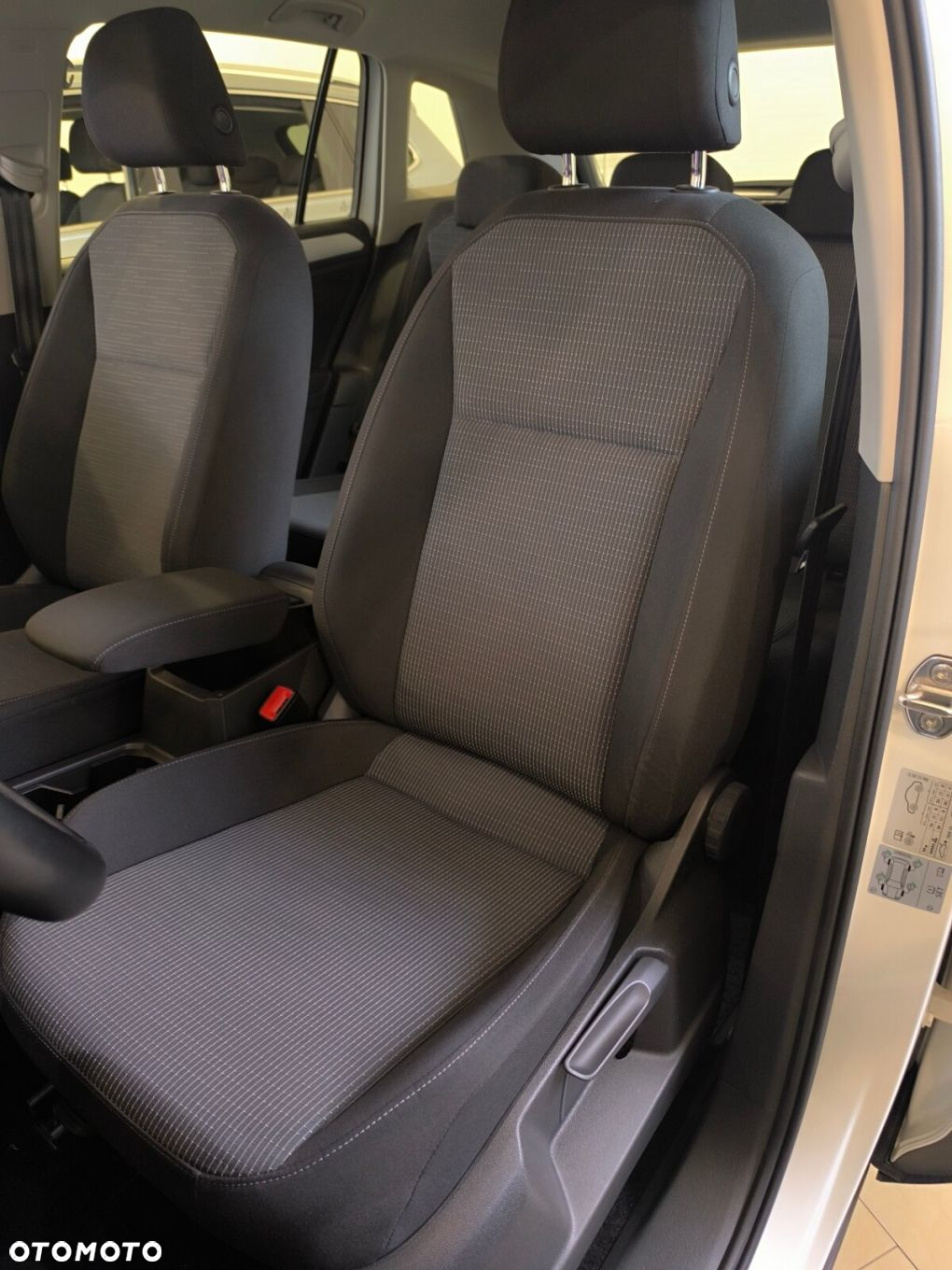 Volkswagen Tiguan - 27
