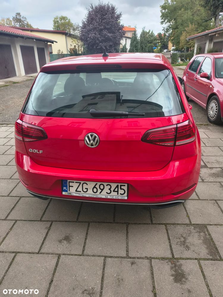 Volkswagen Golf - 11