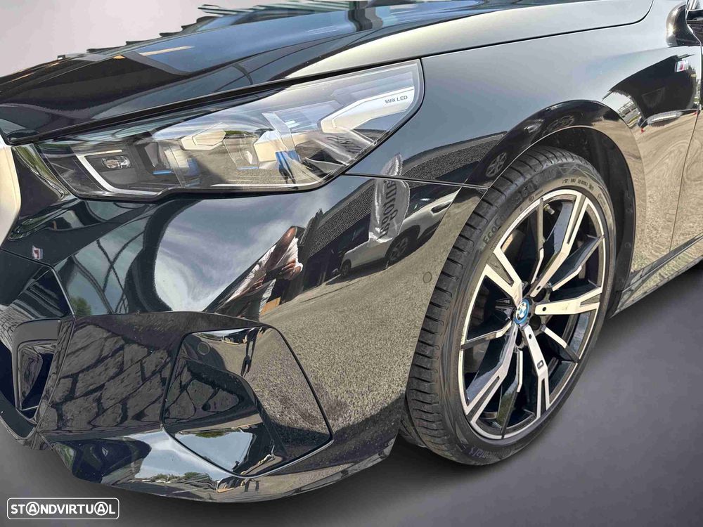 BMW i5 eDrive40 Edição Desportiva M - 15
