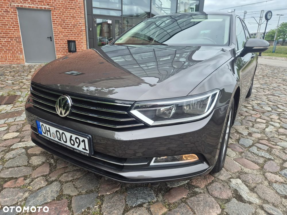 Volkswagen Passat 2.0 TDI (BlueMotion Technology) DSG Comfortline - 1