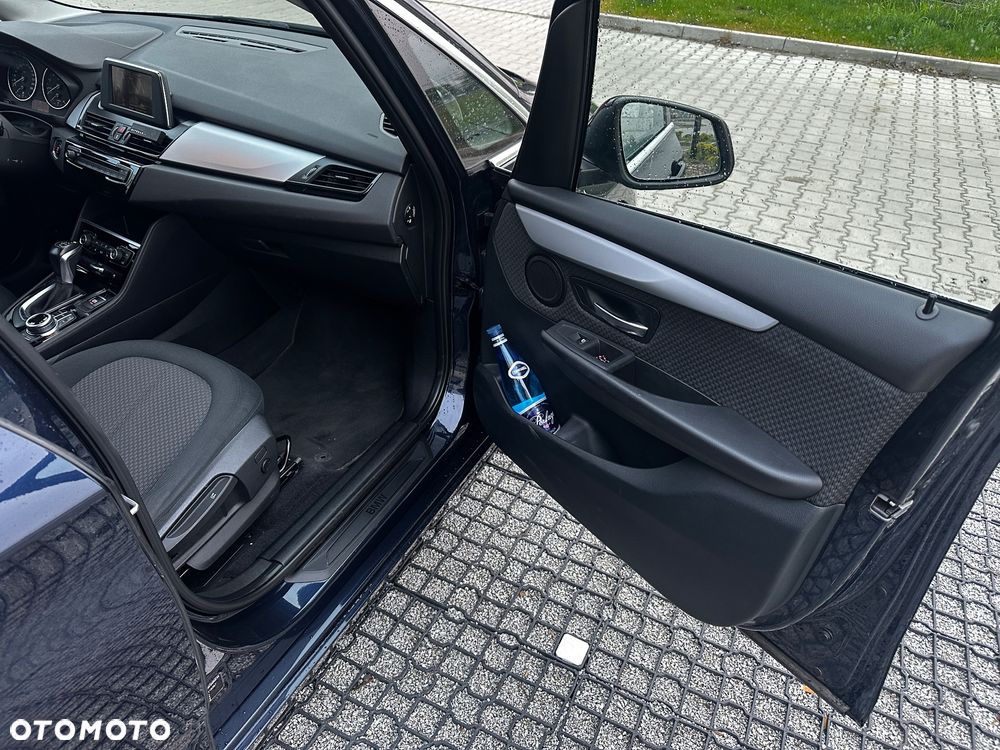 BMW Seria 2 218i - 7