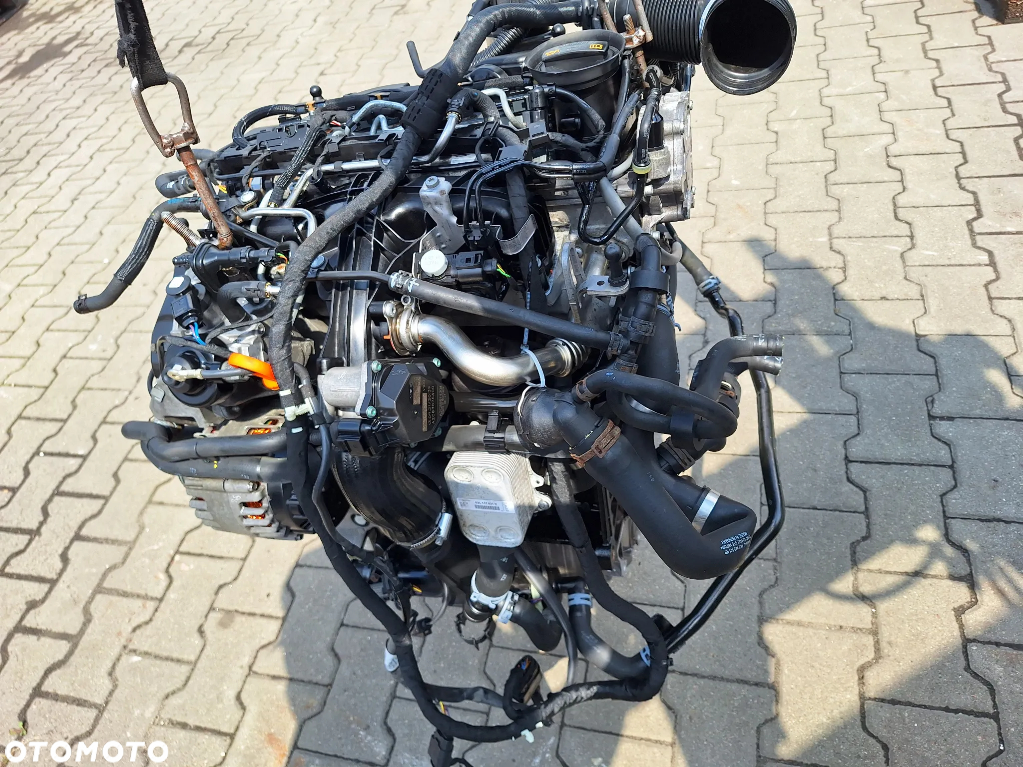 SILNIK KOMPLETNY CFH 2.0TDI TOURAN OCTAVIA PASSAT - 2